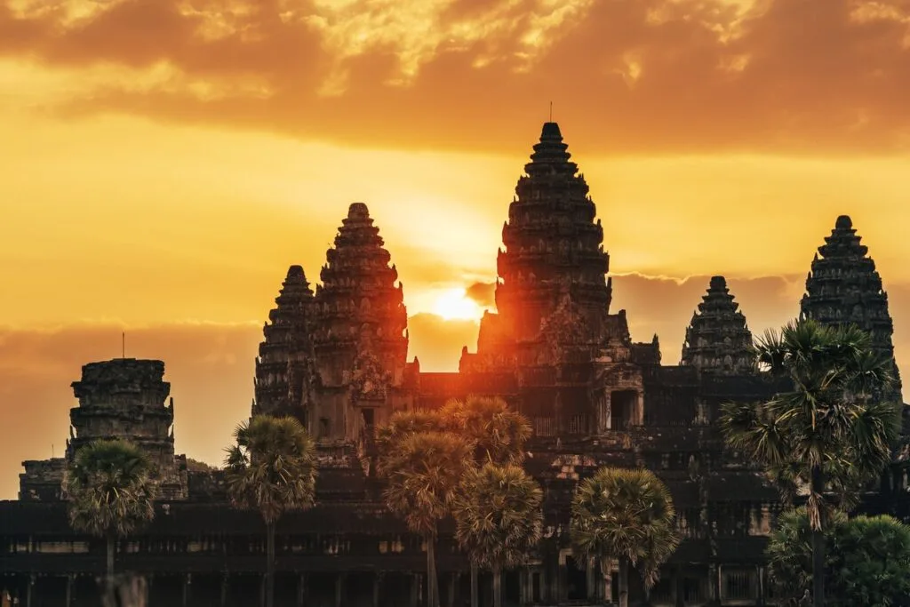 Angkor Wat bei Sonnenaufgang: So erleben Sie die Magie – Raffles Grand  Hotel d'Angkor